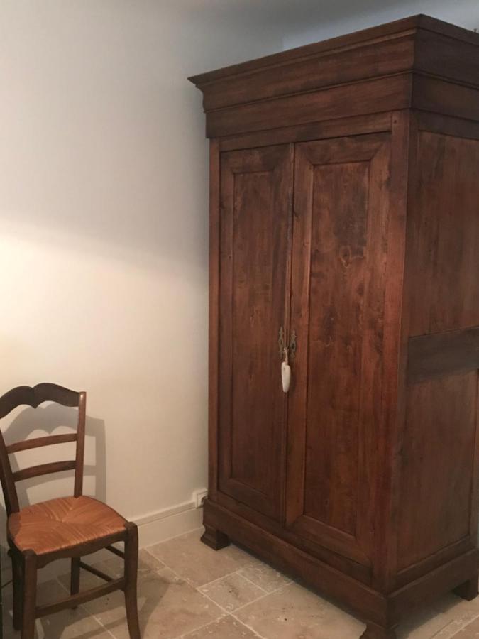 Fontevraud Maison De Ville Bnb Bagian luar foto