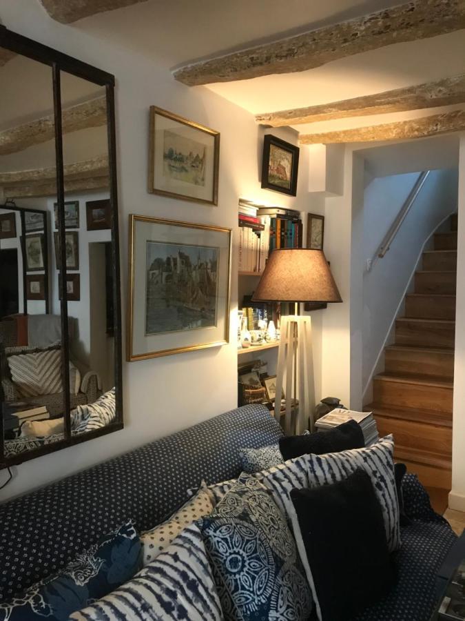 Fontevraud Maison De Ville Bnb Bagian luar foto